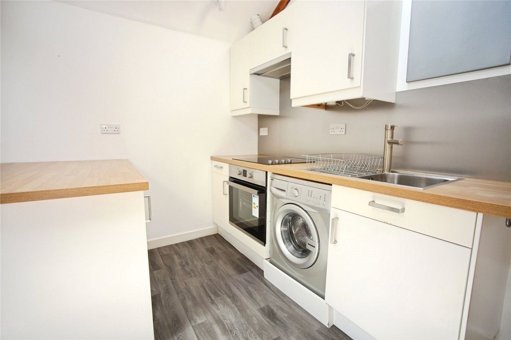 Property photo 3 of 7 Picture No. 23