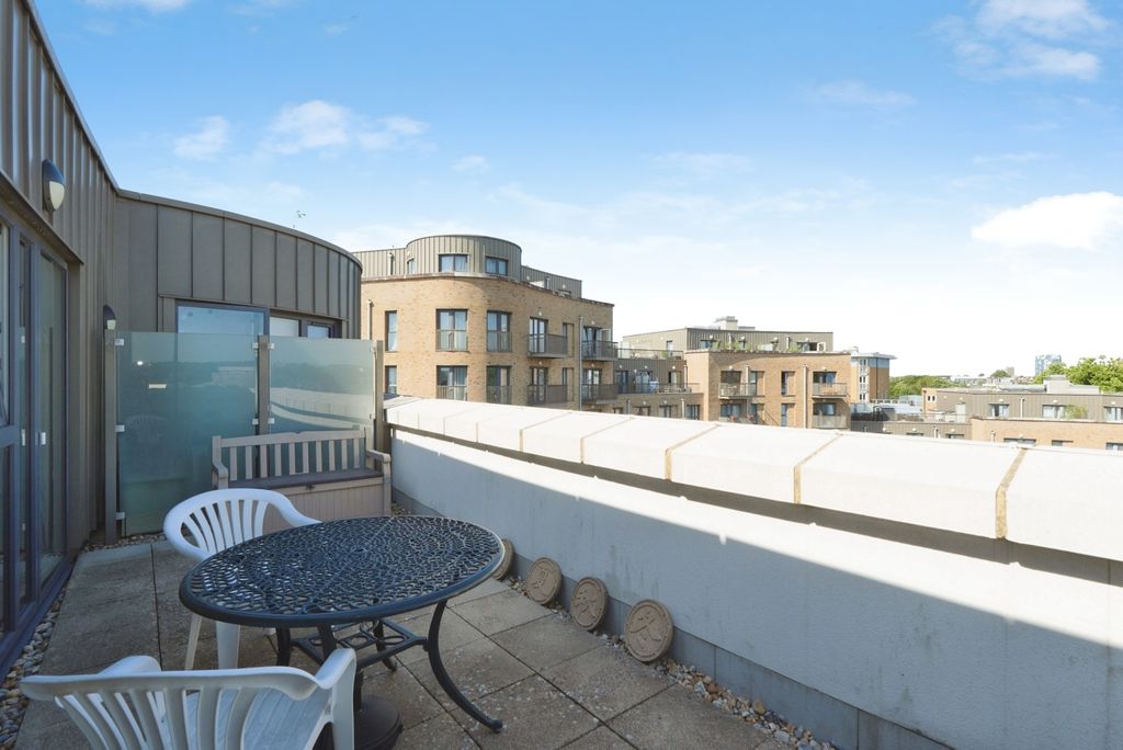 Property photo 2 of 19 Pbox-Img.Jpg