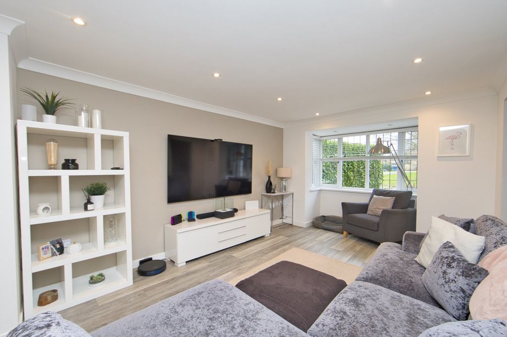 Property photo 2 of 13 Picture 2