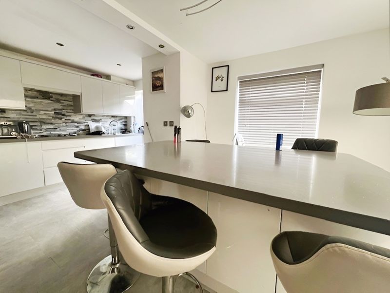 Property photo 1 of 11 Kitchen Diner