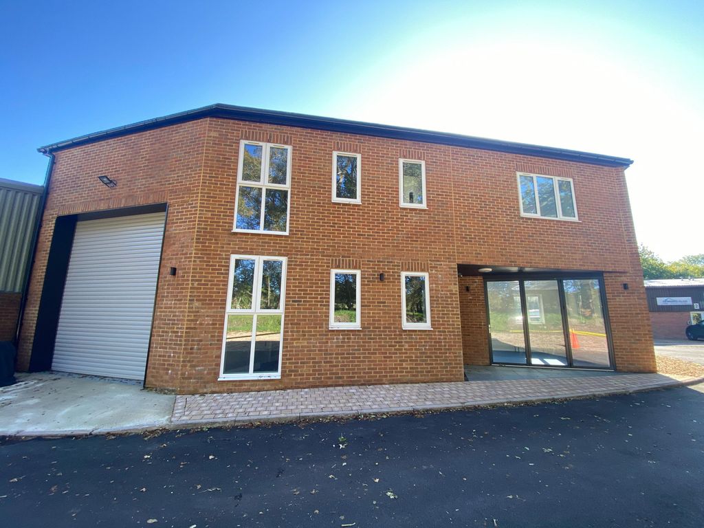 Property photo 1 of 8 Web Front Img_8421.Jpg