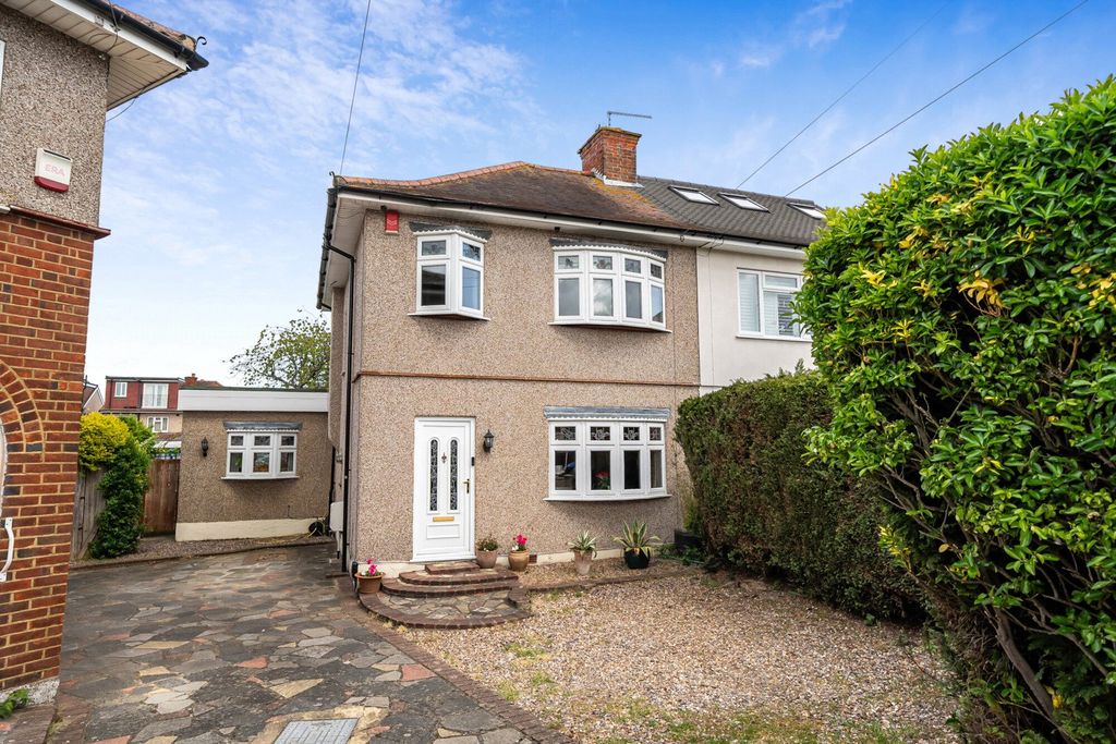 Property photo 1 of 12 1447113-20-69E0Ec...