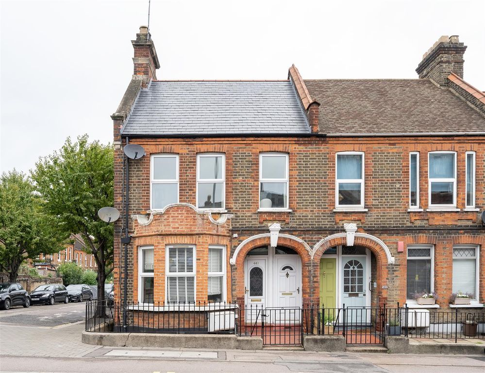 Property photo 1 of 21 Forest Road, E17
