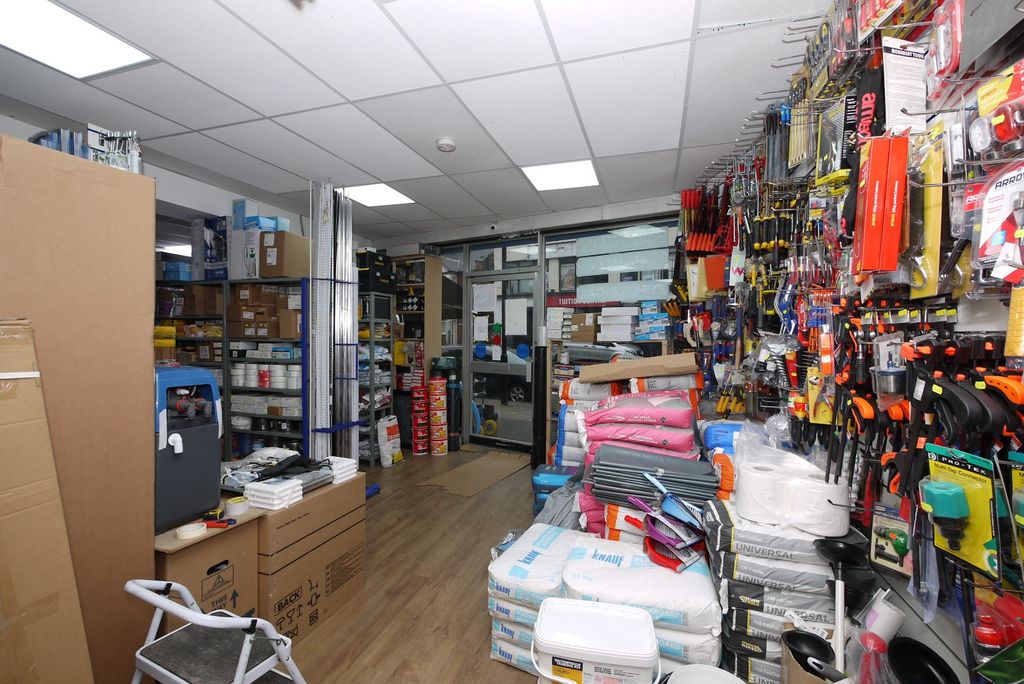 Property photo 2 of 9 1026482