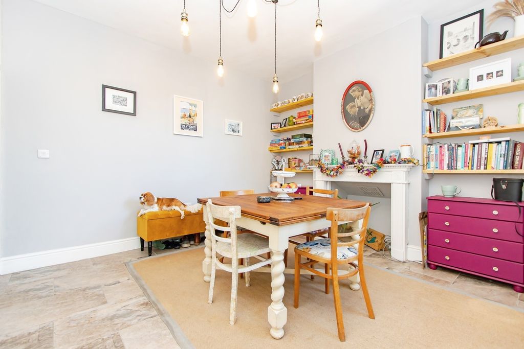 Property photo 3 of 16 Dining Room