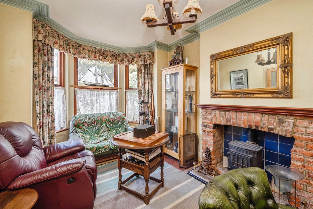 Property photo 3 of 18