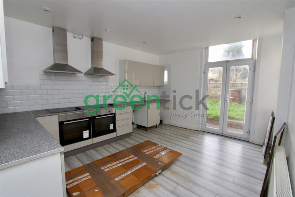 Property photo 3 of 16 Img_1357.Jpg