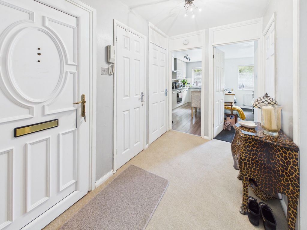 Property photo 2 of 11 5223343