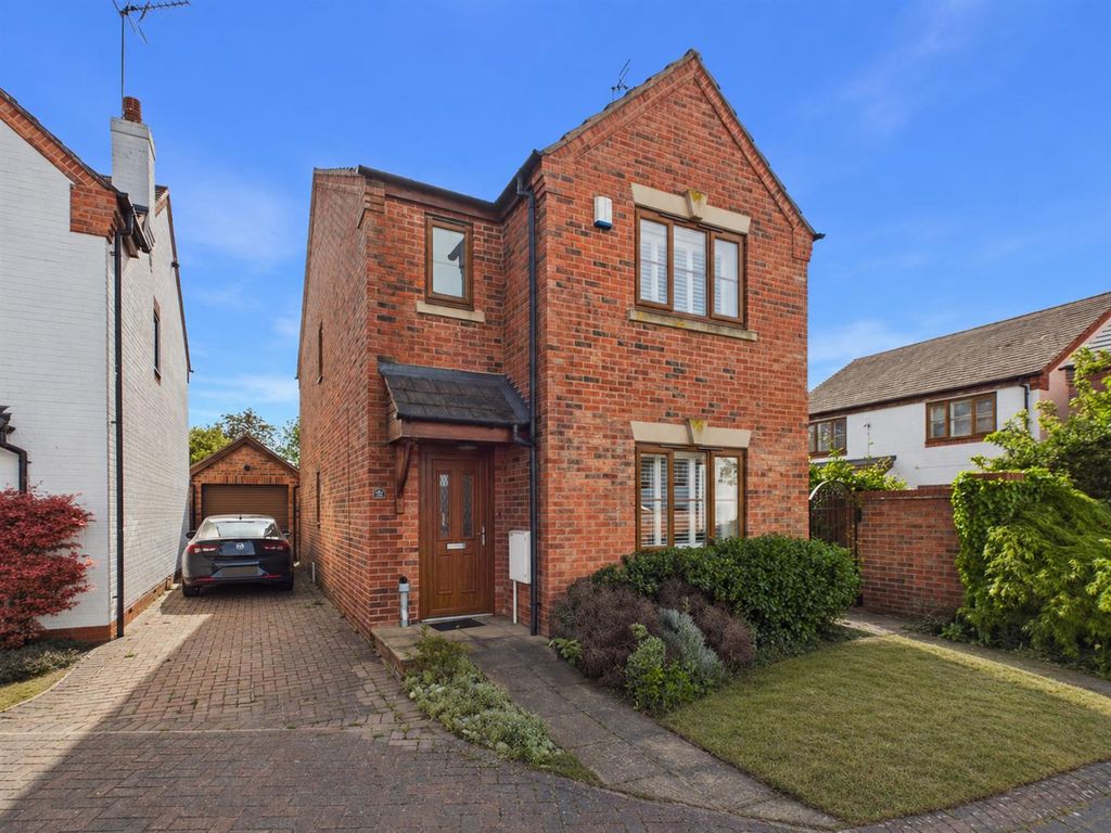 Property photo 1 of 15