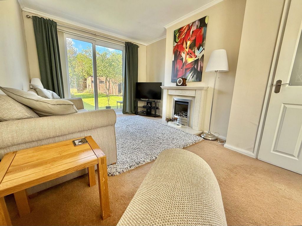 Property photo 2 of 19