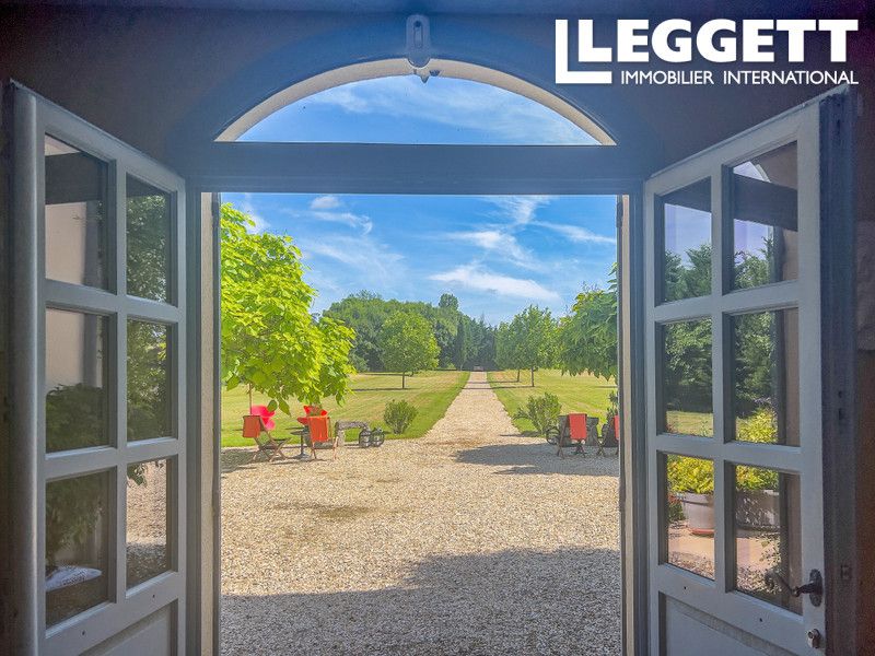 Property photo 3 of 10