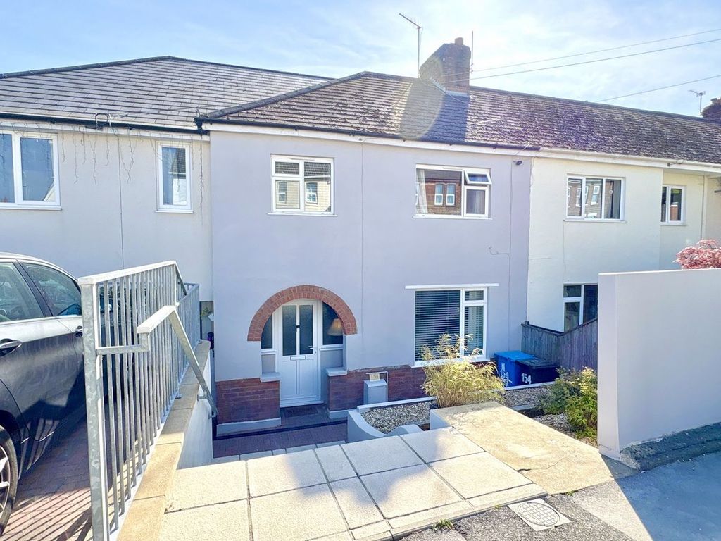 Property photo 2 of 24