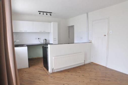 Property photo 2 of 6 Kitchen