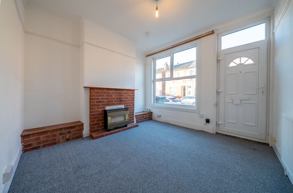 Property photo 3 of 20 Earlsdon00008