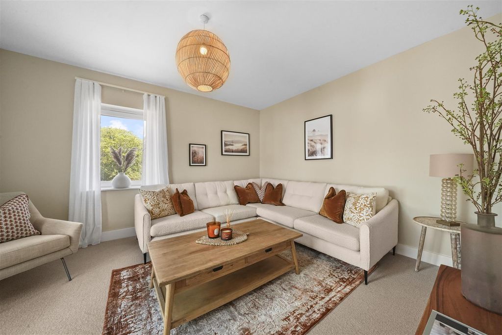 Property photo 3 of 10 Living Room.Jpg