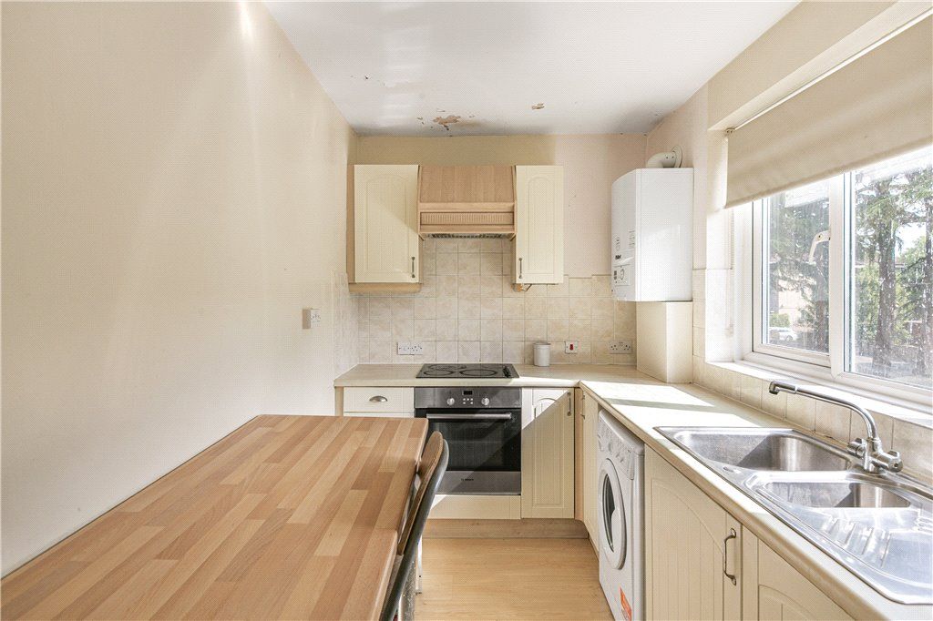 Property photo 2 of 13 Kitchen