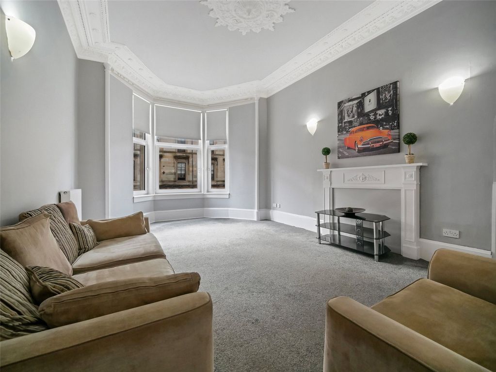 Property photo 2 of 18 Living Room