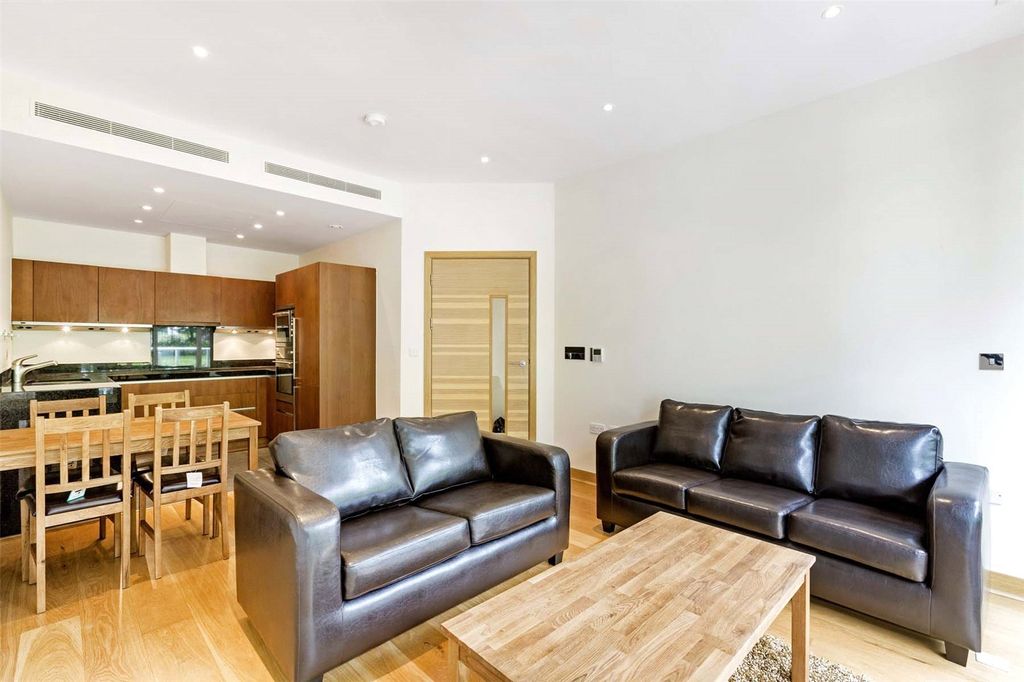 Property photo 2 of 12 Picture No. 05