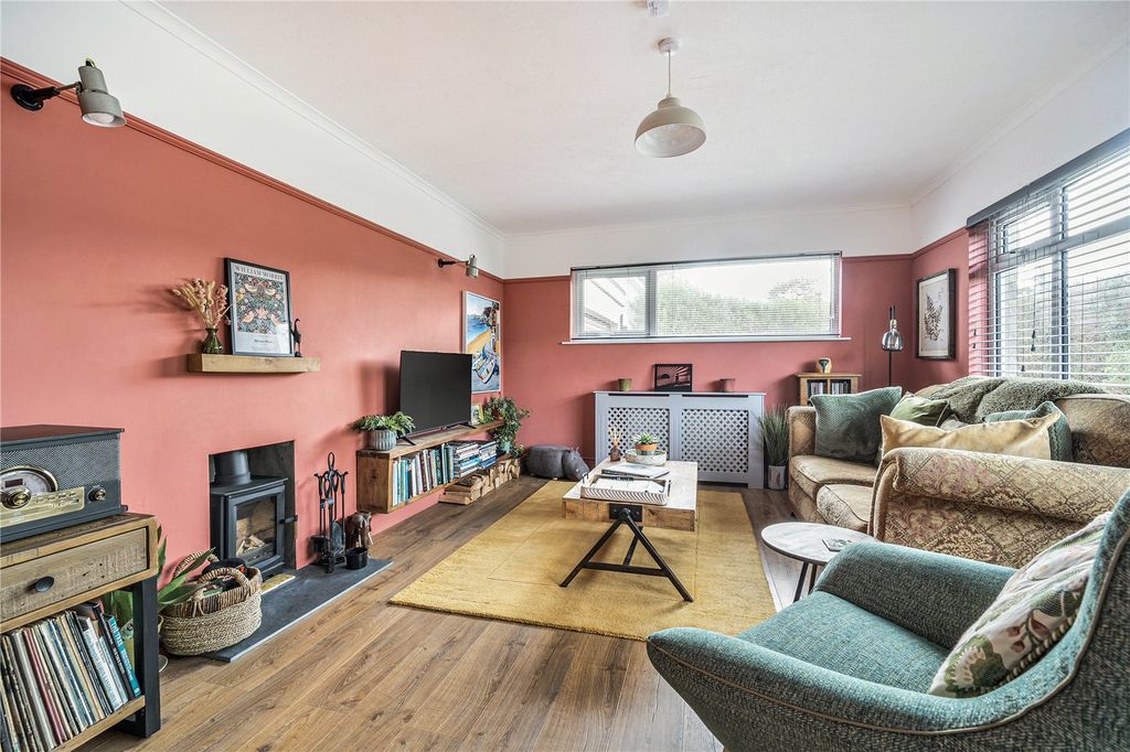 Property photo 2 of 16 Picture No. 03