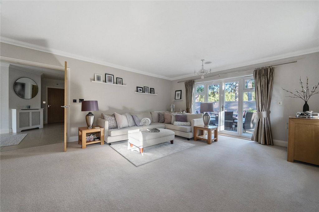 Property photo 3 of 37 Picture No. 64