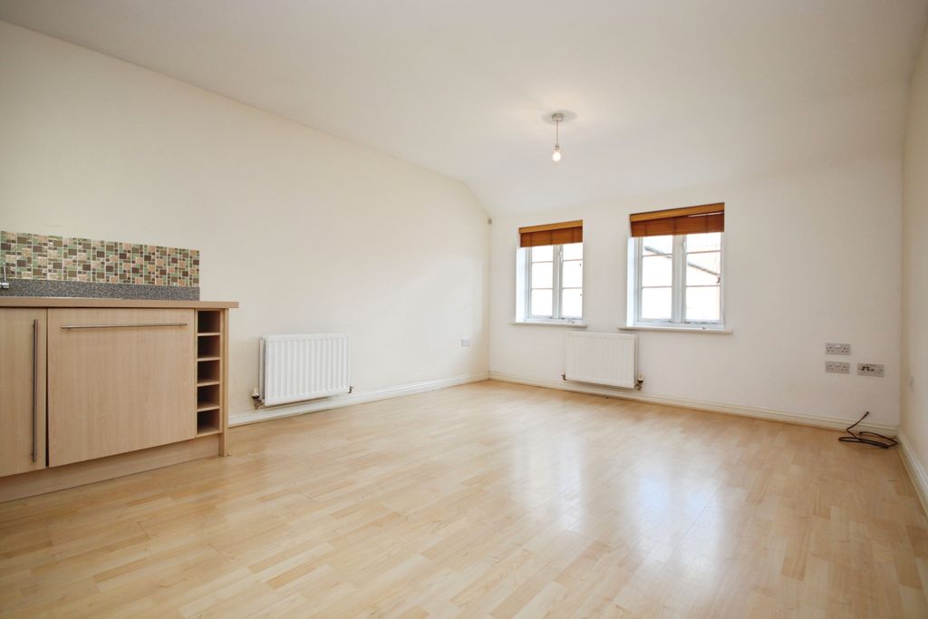 Property photo 3 of 9