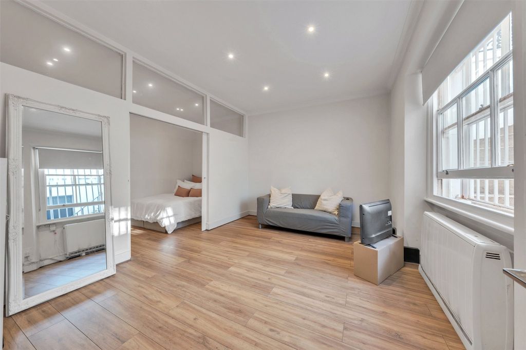Property photo 1 of 11 Picture No. 17