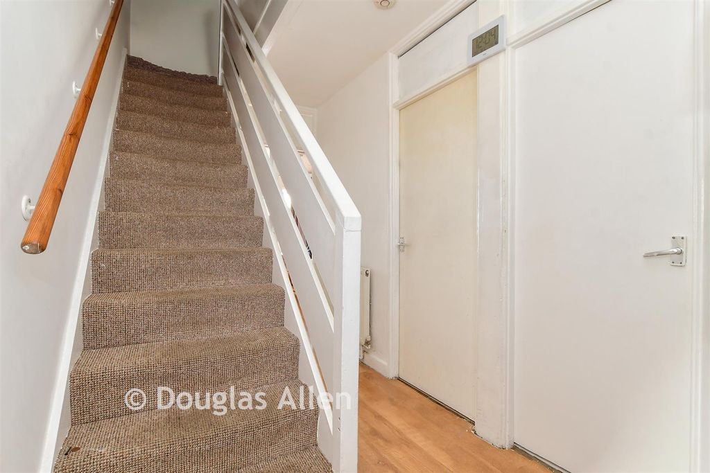 Property photo 3 of 13 Hallway
