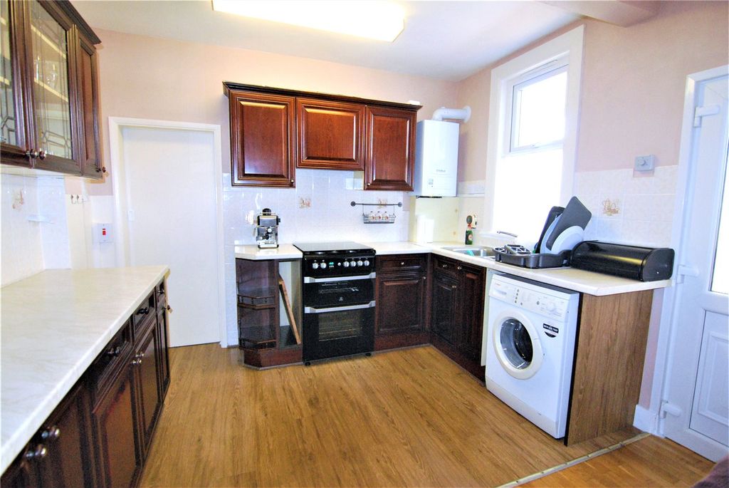 Property photo 2 of 9 Picture No. 07