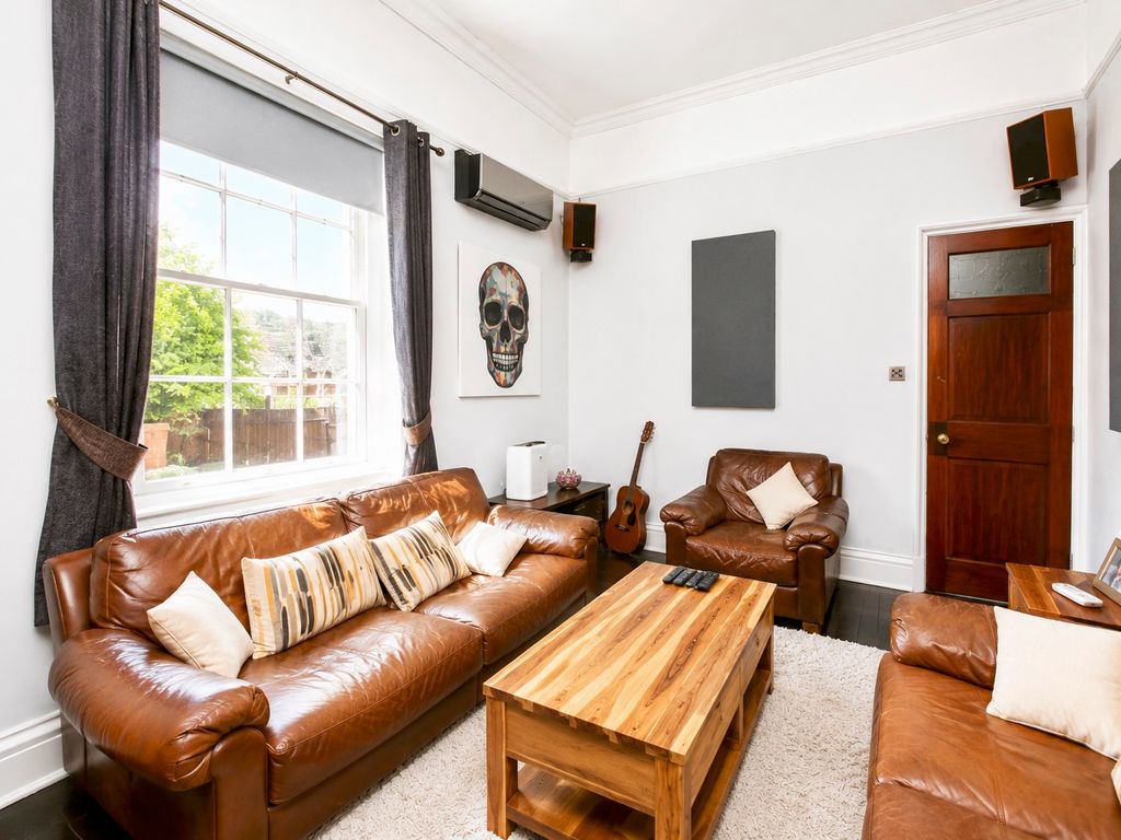 Property photo 2 of 18 Sitting Room .Jpg