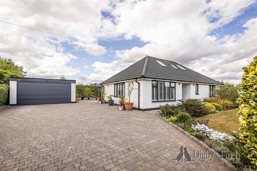 Property photo 1 of 31