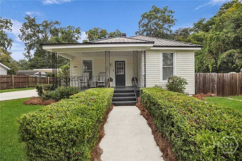 Property photo 1 of 30