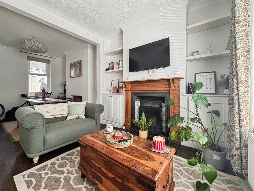 Property photo 2 of 11 Pbox-Img.Jpg