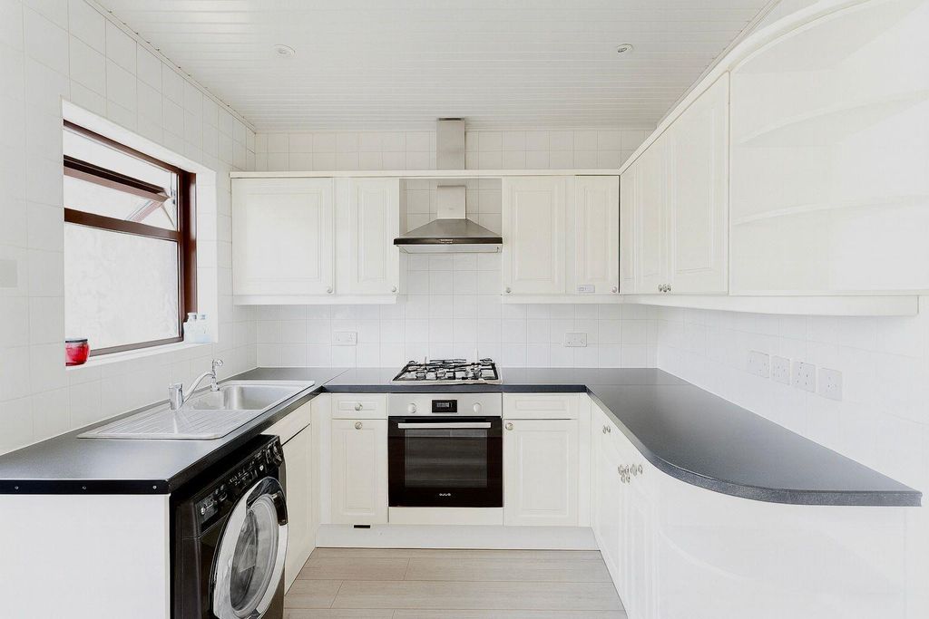 Property photo 1 of 15 Kitchen