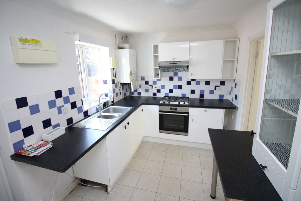 Property photo 2 of 11 Photo 8