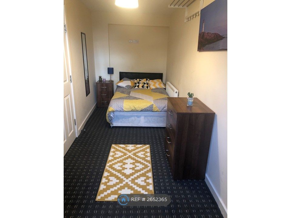 Property photo 3 of 6