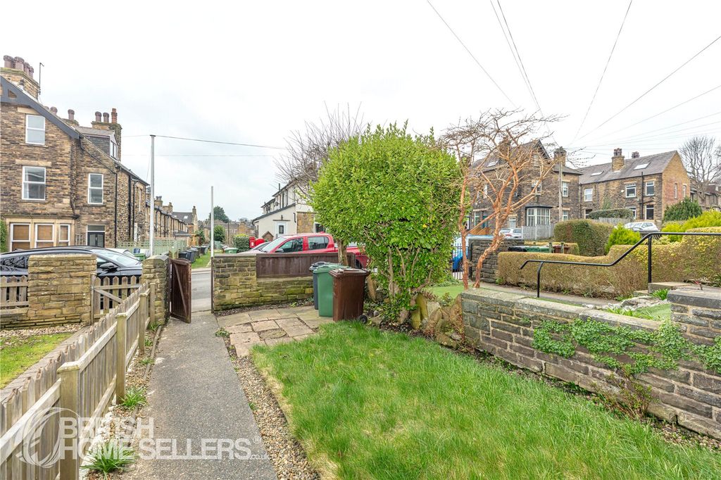 Property photo 2 of 26 Picture No. 16