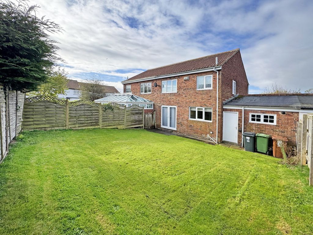 Property photo 2 of 37