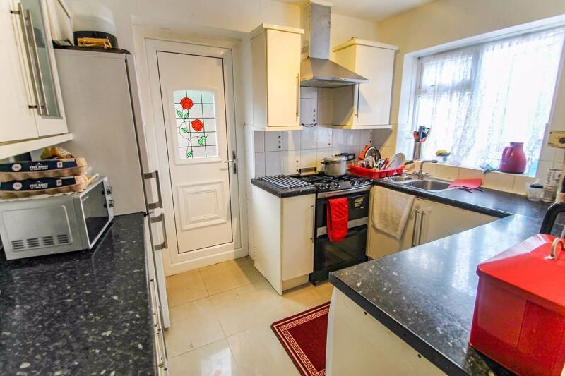 Property photo 2 of 10 Photo 2