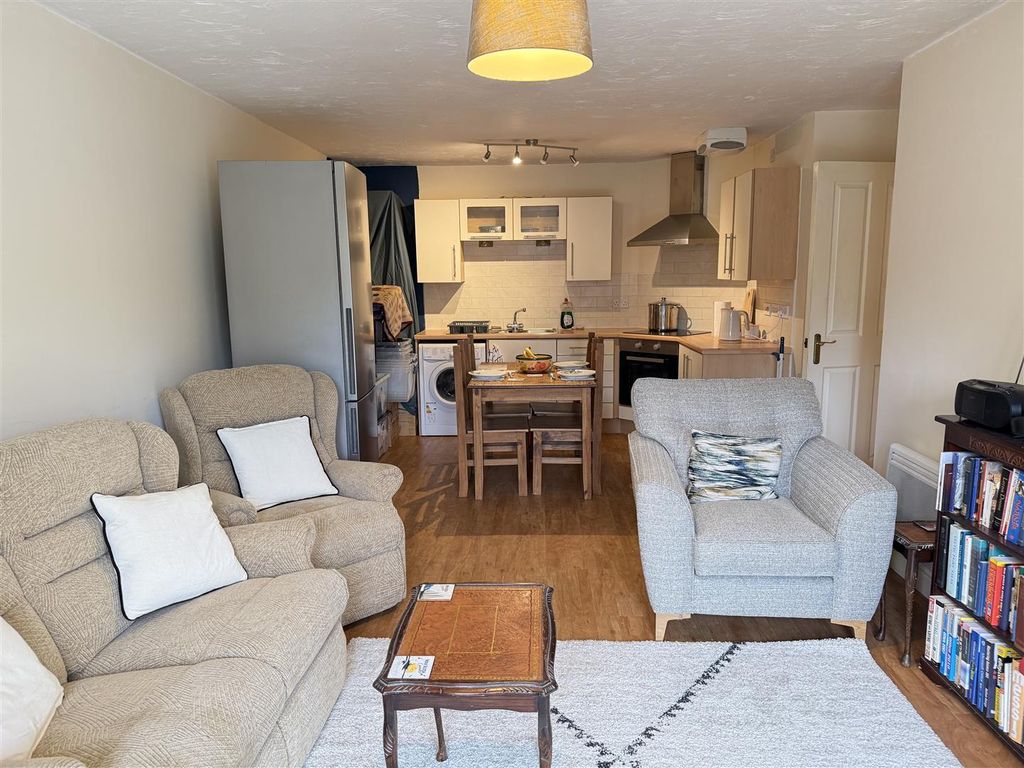 Property photo 2 of 21 Img_2214.Jpeg