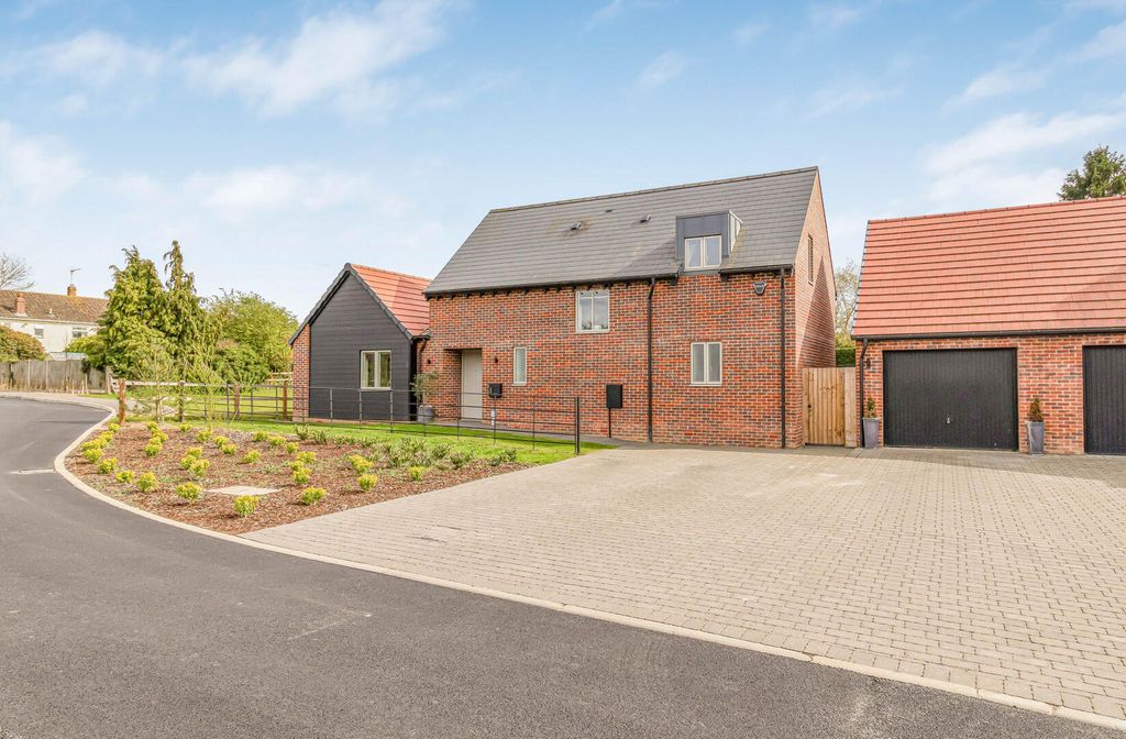 Property photo 1 of 30 1_78663-1.Jpg