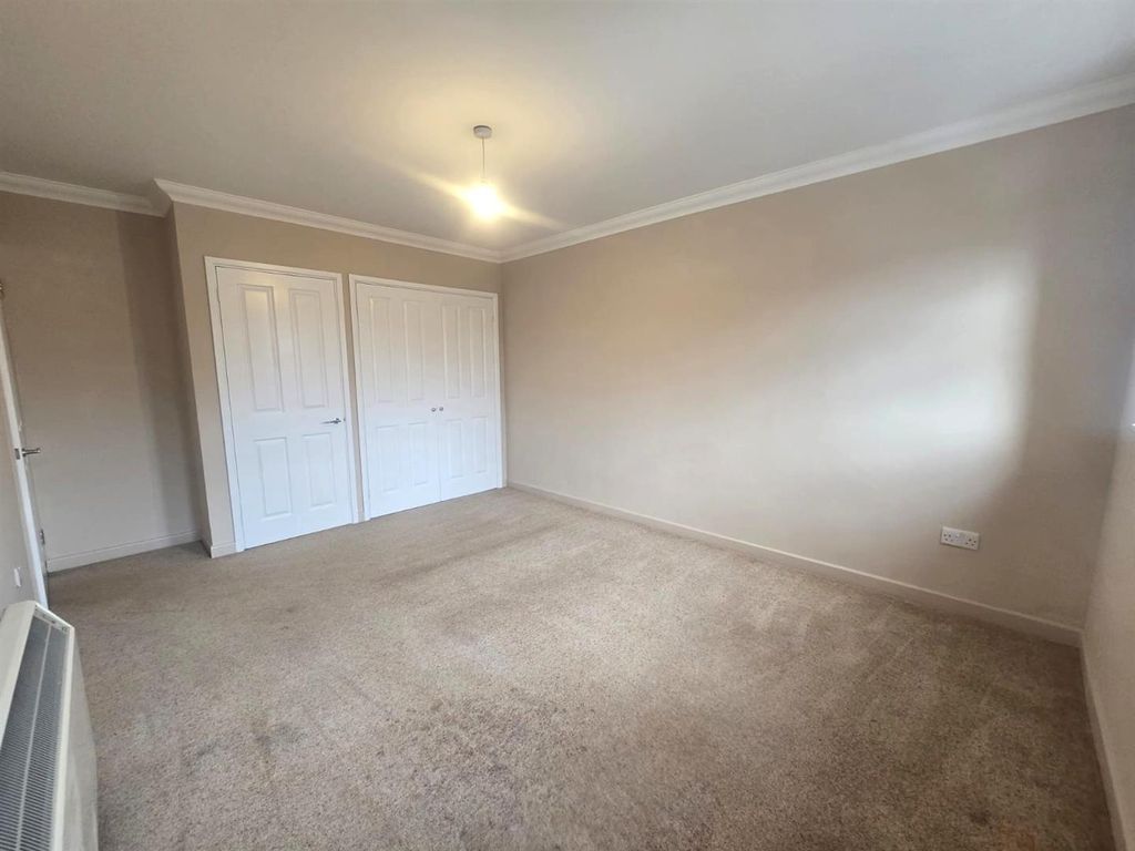 Property photo 3 of 9 2.Jpg