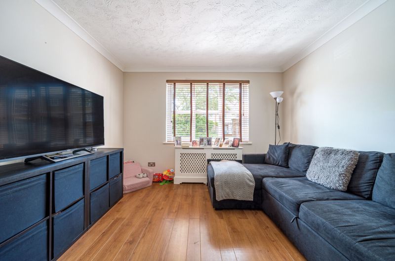 Property photo 2 of 14 Lounge Angle 1