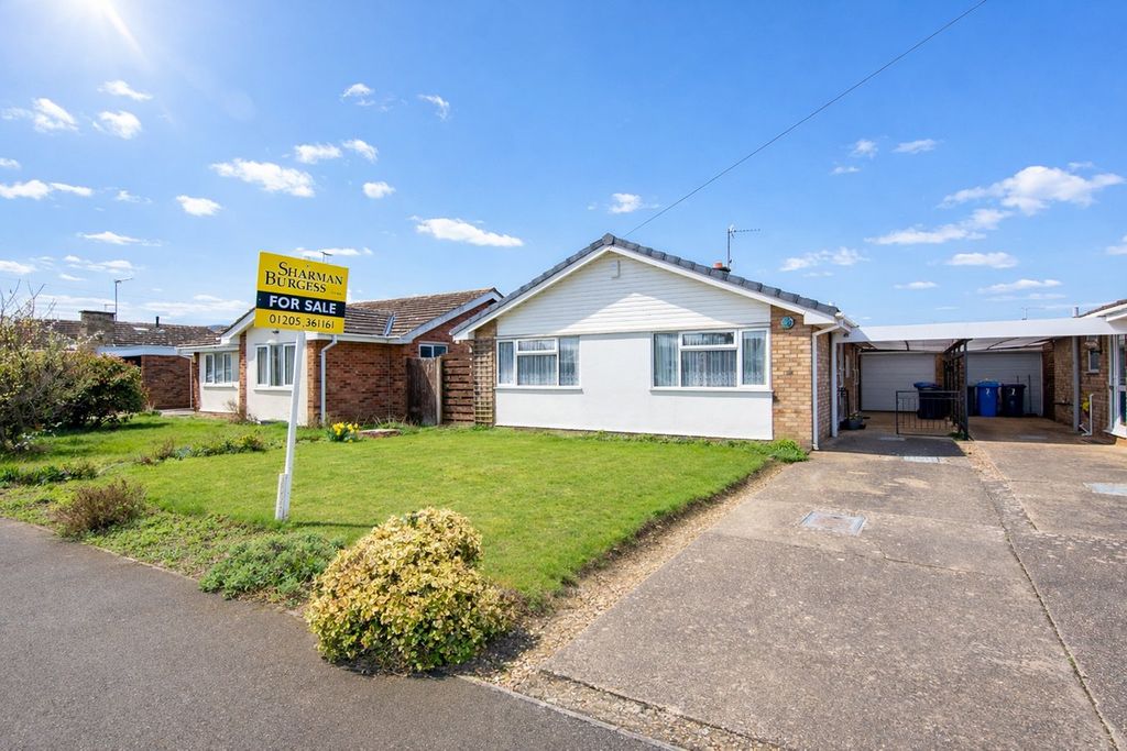 Property photo 1 of 11