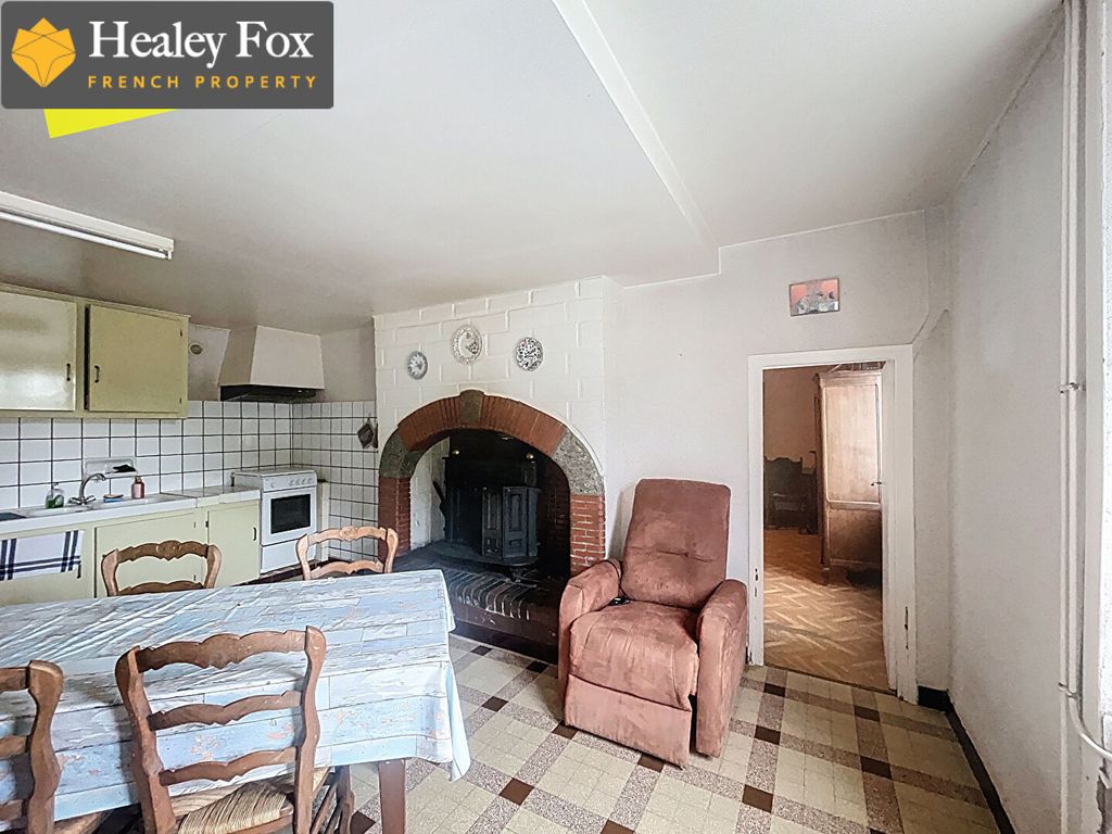 Property photo 3 of 11