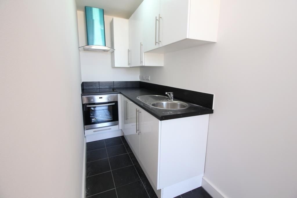 Property photo 3 of 7 Kitchen.Jpg