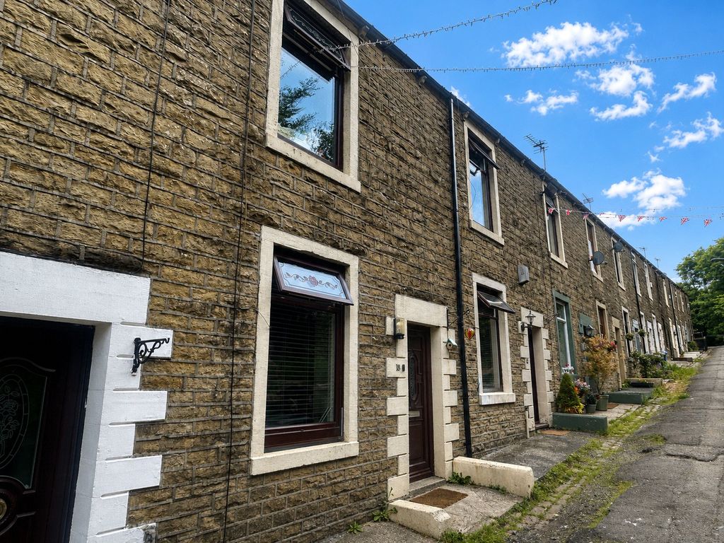 Property photo 1 of 15 External