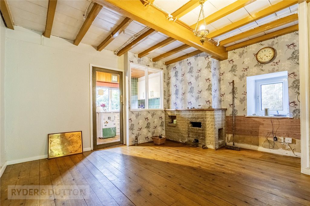Property photo 3 of 20 Dining Room
