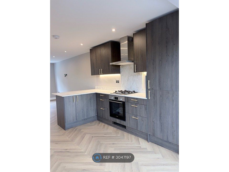Property photo 2 of 10 Kitchen2