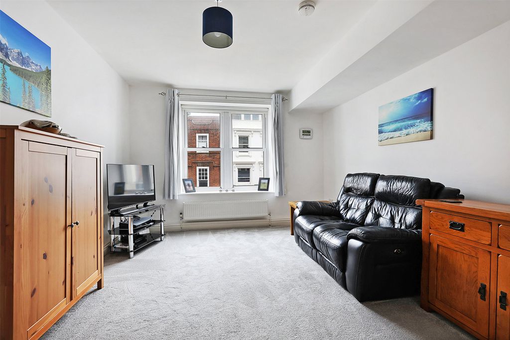 Property photo 1 of 8 Picture No. 02