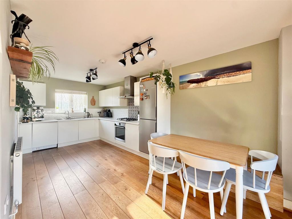 Property photo 3 of 30 Img_5815.Jpeg